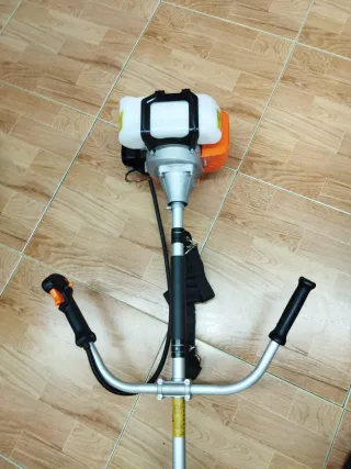 Desbrozadora a gasolina