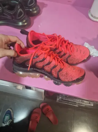 Nike Air VaporMax Rojas