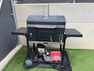 Barbacoa Carbón Kingstone - Poco Uso