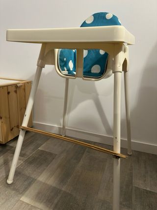 Trona Ikea con dos fundas