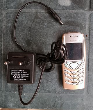 Teléfono Móvil Nokia 6100 Dorado/Plateado