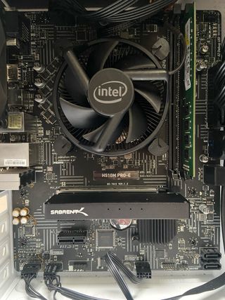 PC MSI sobremesa blanco