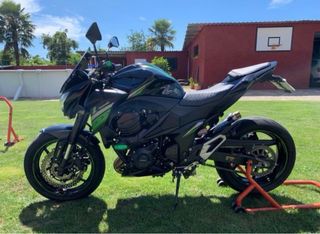 Kawasaki Z800 Full