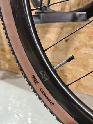 Ruedas Gravel Newmen G.34 - 28"  Carbono