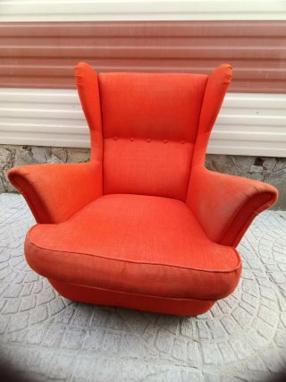 ¡REBAJAS! Sillón individual rojo de tela