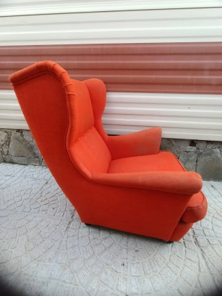 ¡REBAJAS! Sillón individual rojo de tela