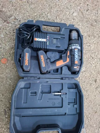 Taladro Worx 20V con Cargador y Batería