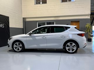 SEAT Nuevo León FR XL Vision 2.0 TDI 110kW DSG-7