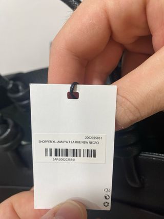 Bolso Tous Negro Nuevo  180e en la Roca Village