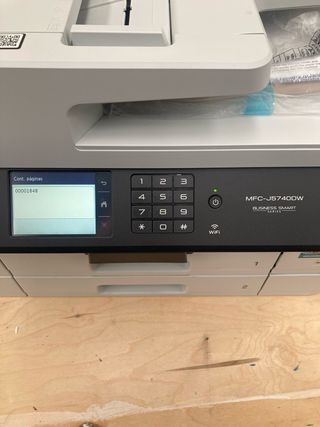 Impresora multifunción de tinta Brother MFCJ5740DW