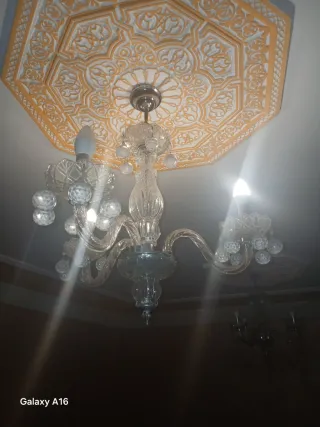 Lámpara de techo de cristal y metal