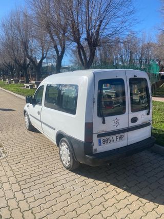 Opel Combo 2006