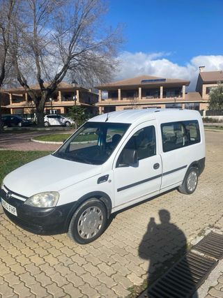 Opel Combo 2006