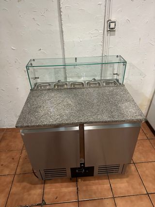 Mesa Fría Preparación Vitrina