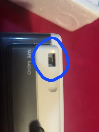 Philips D6541 AM-FM Personal Stereo Cassette Playe