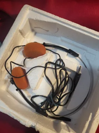 Philips D6541 AM-FM Personal Stereo Cassette Playe