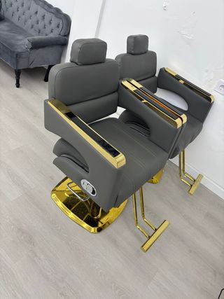 Se vende 2 asientos de peluquería como nuevos