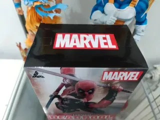 Marvel Deadpool Luminasta Figure Sega