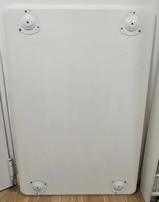 Mesa comedor blanca y madera