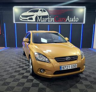 KIA ProCeed 2.0 CVVT Emotion