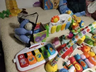 Lote de juguetes infantiles