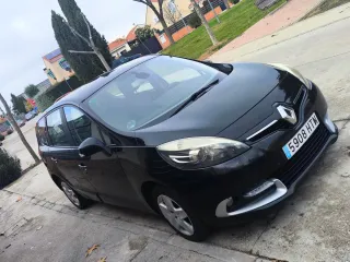 Renault Grand Scenic 2013