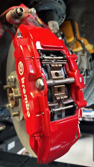 Soporte Pinza Brembo 4 Pistones Track Pack