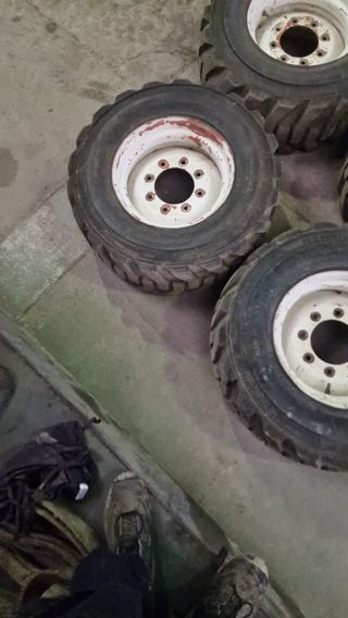 Neumáticos con llanta 12/16.5 para minicargadora