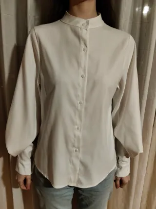 Camisa blanca manga abullonada