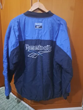 Sudadera Reebok Vintage Azul y Negra