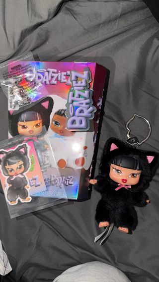 Bratziz Peluche Llavero Gato Negro