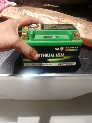 Batería Litio Moto Skyrich HJT14H-FP 12V