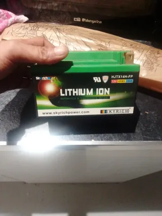 Batería Litio Moto Skyrich HJT14H-FP 12V