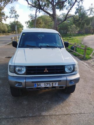 Mitsubishi 2500 Galloper 2000
