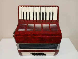 Fisarmonica 40 Bassi Rosso