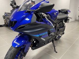 Yamaha R7 2024
