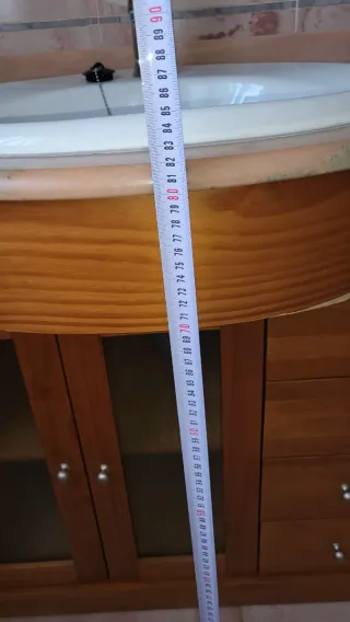 Mueble de baño madera y mármol