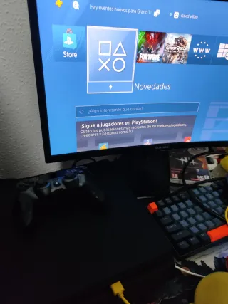 Consola PS4 Negra + Mando