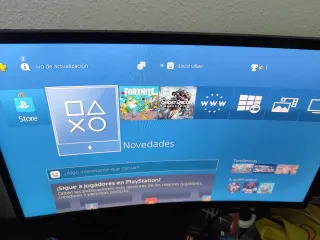 Consola PS4 Negra + Mando