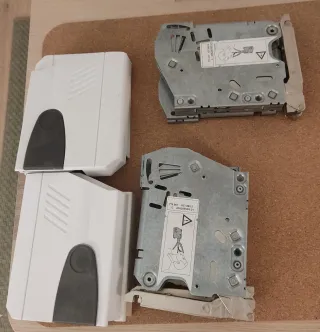 Bisagras de cocina para muebles horizontales Ikea.