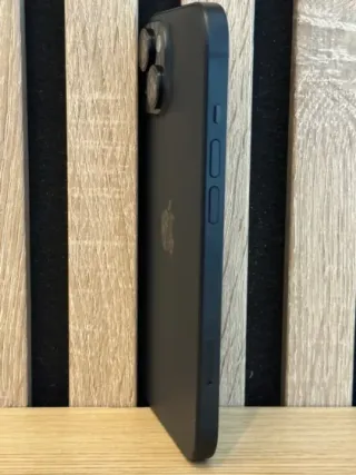 iPhone 15 Negro Mate