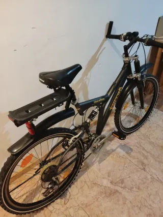 Bicicleta de carretera MTB 26 Negra VER!