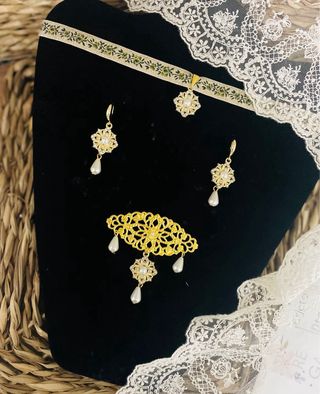 Aderezo fallera o huertana niña modelo Carlota