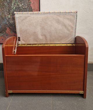 Baúl de madera de pino