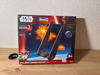 Maqueta Revell Star Wars Kylo Ren's Command Shuttl