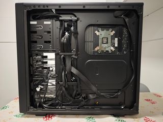 PC Intel i7 16GB DDR4 Corsair Negro. REBAJADO