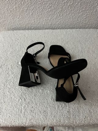 Sandalias tacón negras
