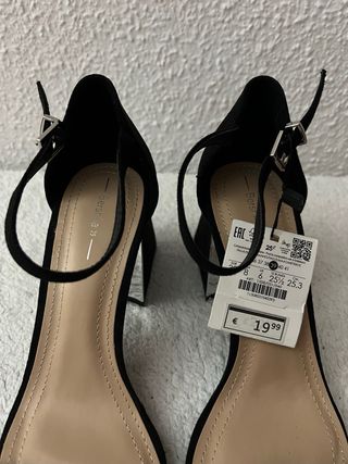 Sandalias tacón negras