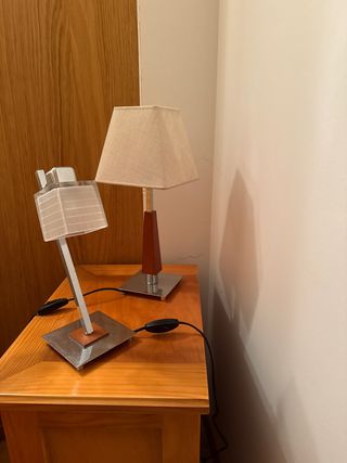 Lámpara de mesa moderna