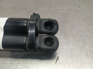 AMORTIGUADORES MALETERO / PORTON FORD FIESTA (CE1